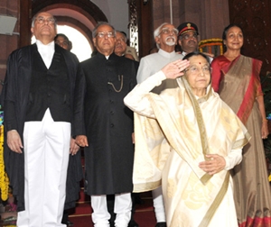 Pratibha Devisingh Patil, Justice S.H. Kapadia, Pranab Mukherjee, Hamid Ansari, Speaker, Lok Sabha, Meira Kumar and Members of Parliament