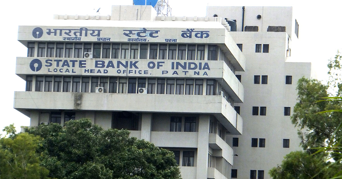 Bank employees clinch 17% annual pay hike; push for 5-day week