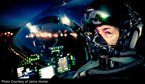 New smart helmet allows fighter pilots to see in dark