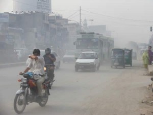 Delhi overtakes Beijing as world's most air-polluted city